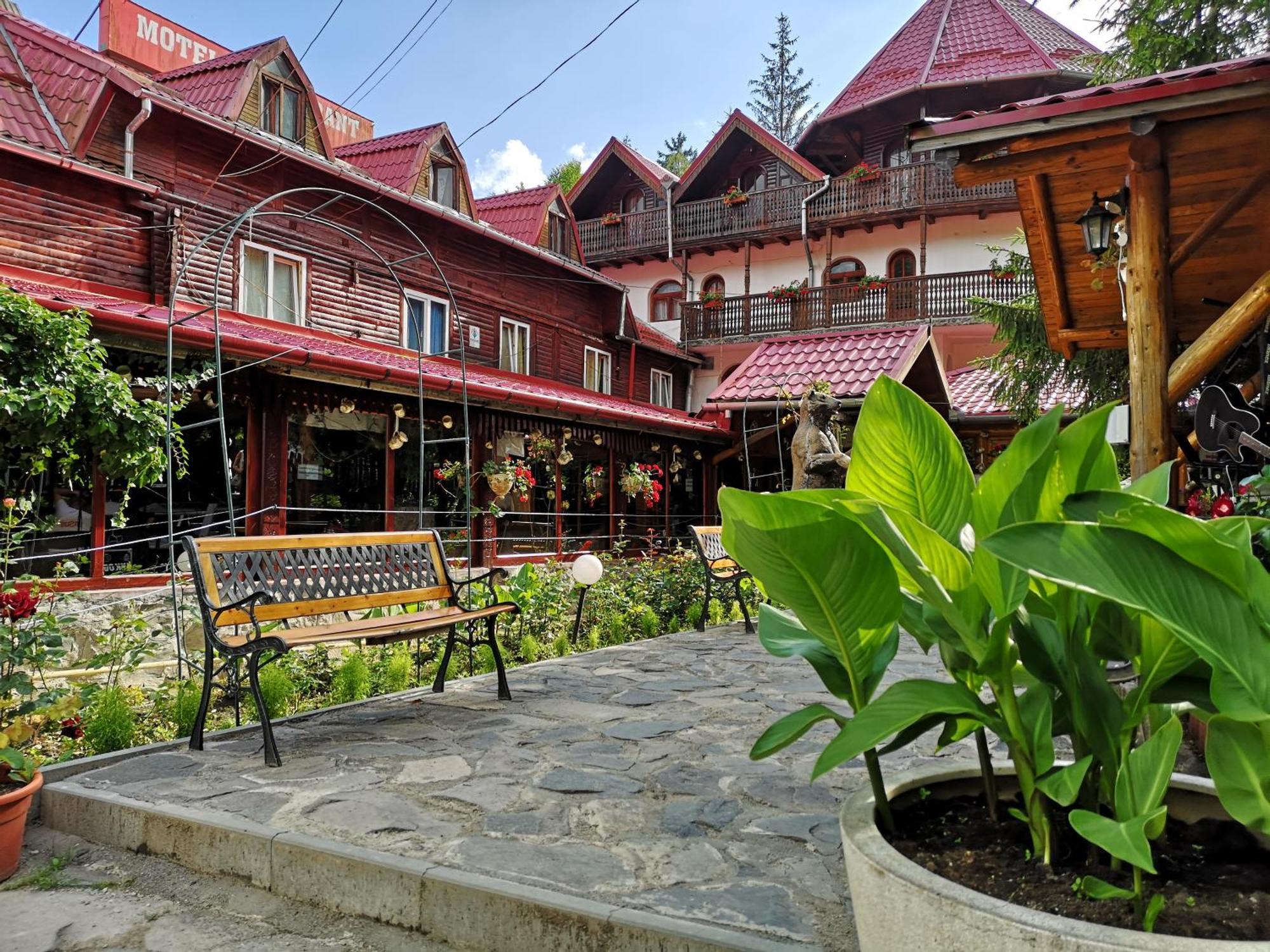 Pensiunea Cetate Balvanyos Exterior foto
