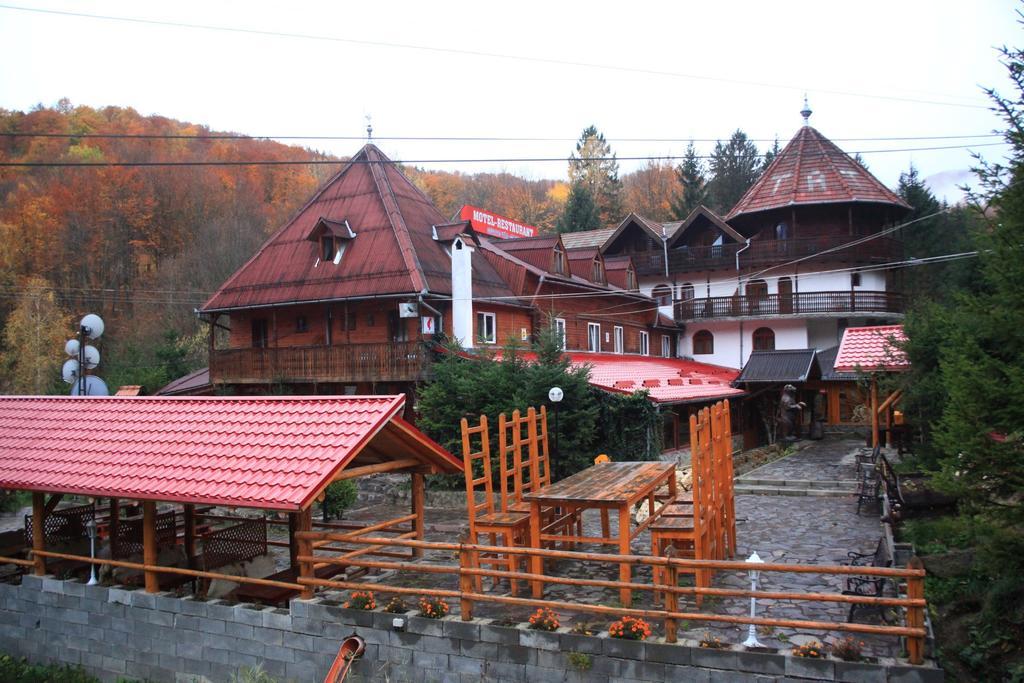 Pensiunea Cetate Balvanyos Exterior foto